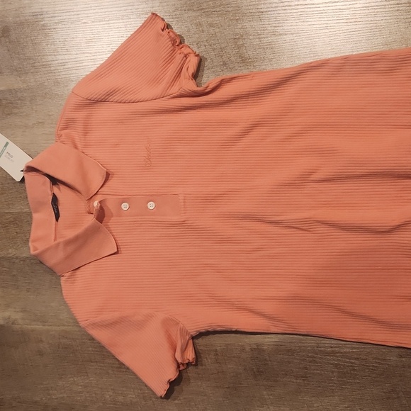 Dockers Polo with ruffle Sleeve and waist. NWT. Size M - Picture 1 of 5